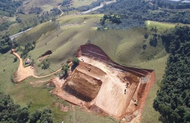 Baixa vacância de galpões aumenta o interesse por terrenos para novos projetos logísticos e industriais